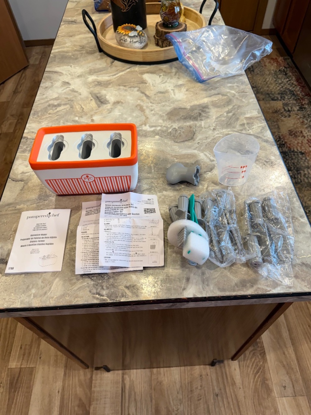 The Pampered Chef Quick Sicle Maker Model # 1799